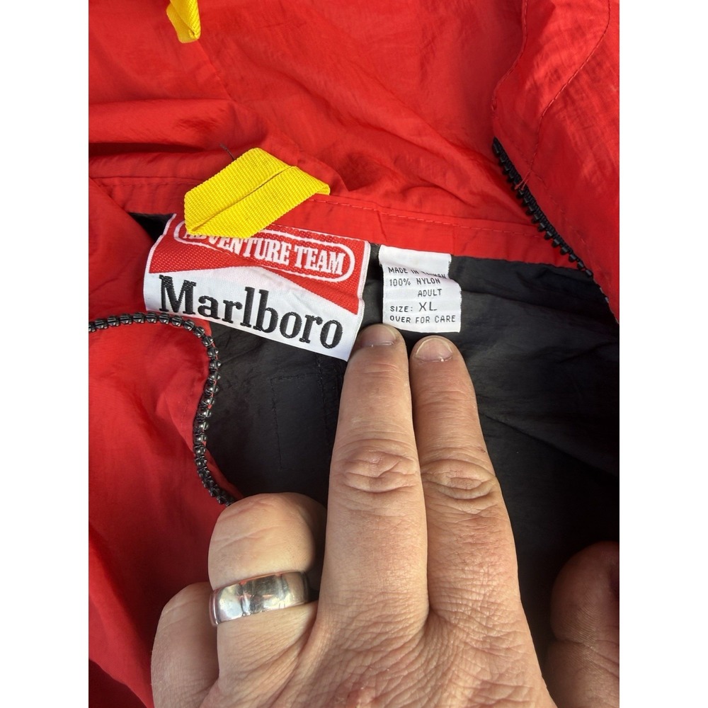 Vintage Marlboro Adventure Team Jacket Red Black Windbreaker XL 90s - Picture 3 of 6